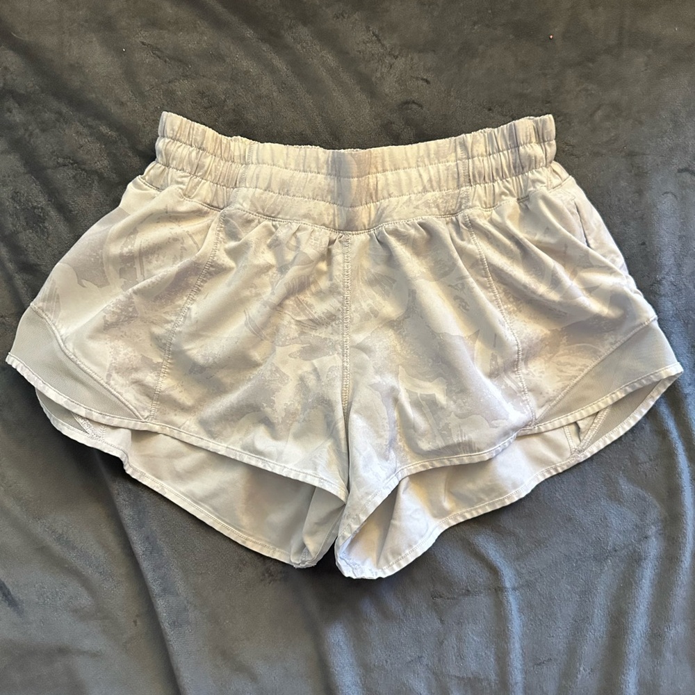 Lululemon Hotty Hot 25 Gray Athletic Shorts